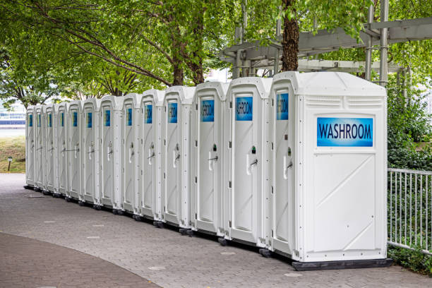 Portable Toilet Options We Offer in Ben Wheeler, TX
